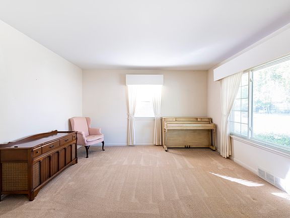 2nd image of 3507 Wexford Dr