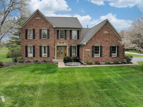 39W032 Johnson Rd, St Charles, IL 60175