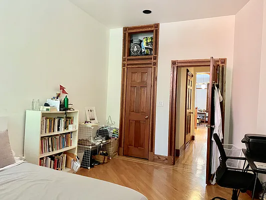 Rented by A P Realty Group NY LTD | media 15