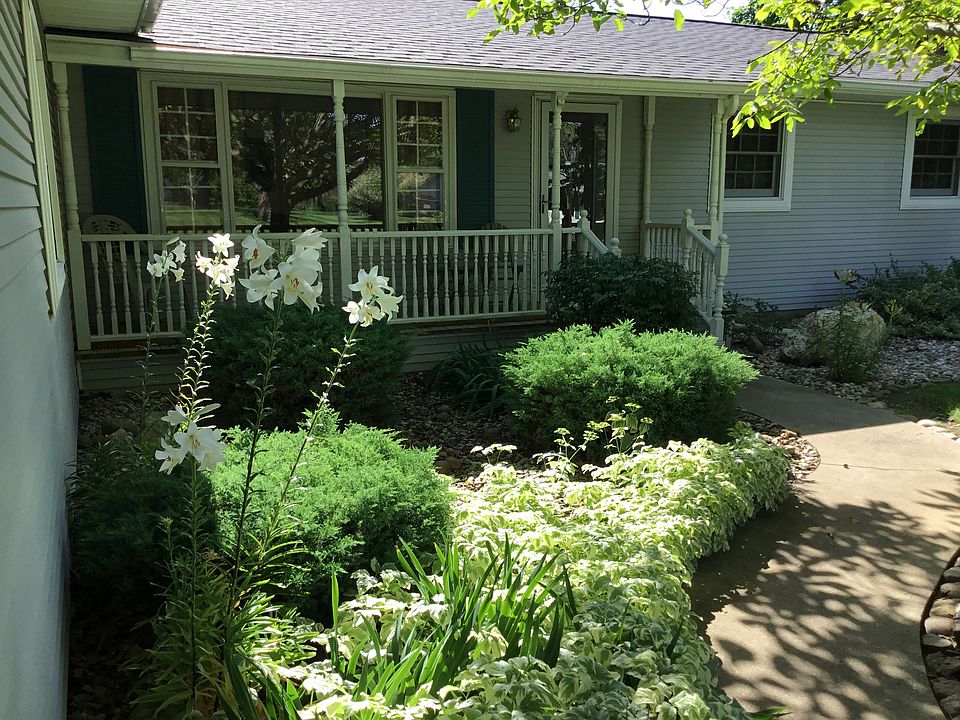 1st image of 58310 Benedict Dr