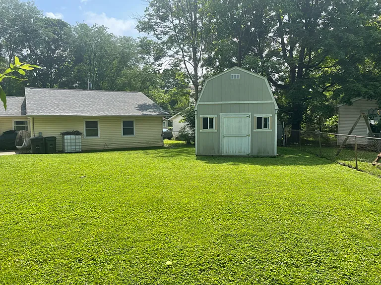 501 Mohican Dr — Photo 5