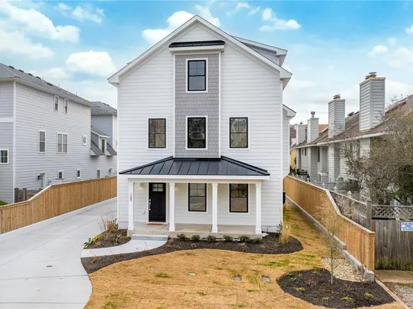 114 70th St #A, Virginia Beach, VA 23451