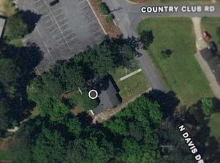 1025 N Davis Dr, Perry, GA 31069
