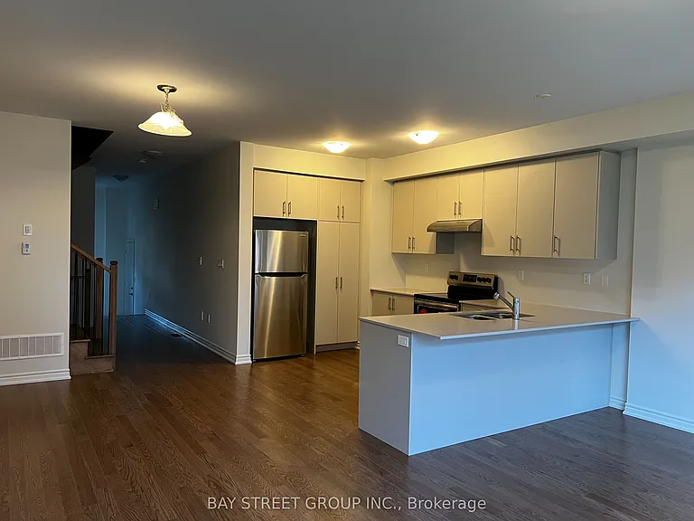 603 Boyd Ln — Photo 2