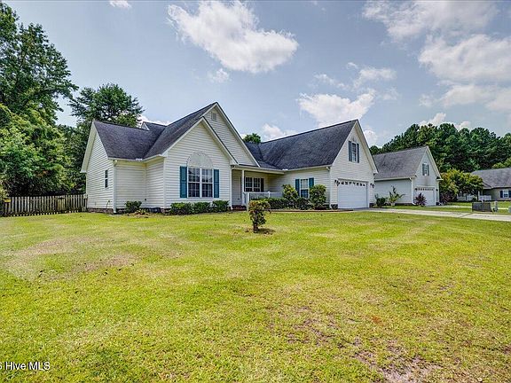 5th image of 105 Croatan Woods Drive