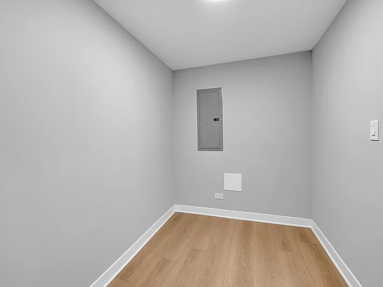 1055 N Bluebonnet Ln — Photo 22