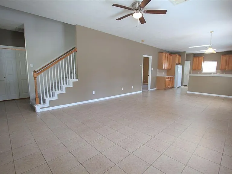 194 Davis St #A — Photo 3