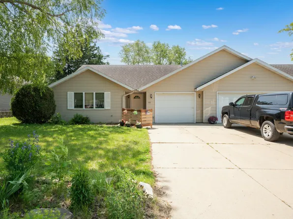 109 E 13th St, Zumbrota, MN 55992