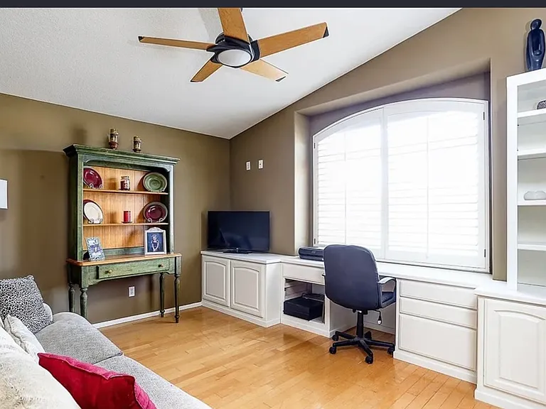 27470 Hillcrest Pl — Photo 14
