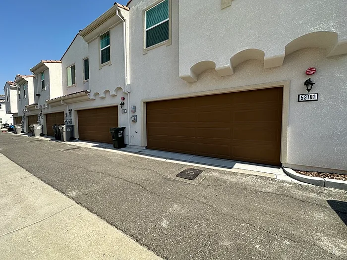 5301 E Commerce Way #53101 — Photo 32