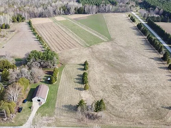 6138 Mount Olive Rd, Sturgeon Bay, WI 54235