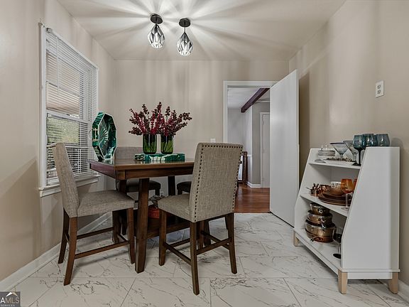 4th image of 4525 Sentry St