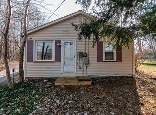 11038 Prouty Rd, Painesville, OH 44077