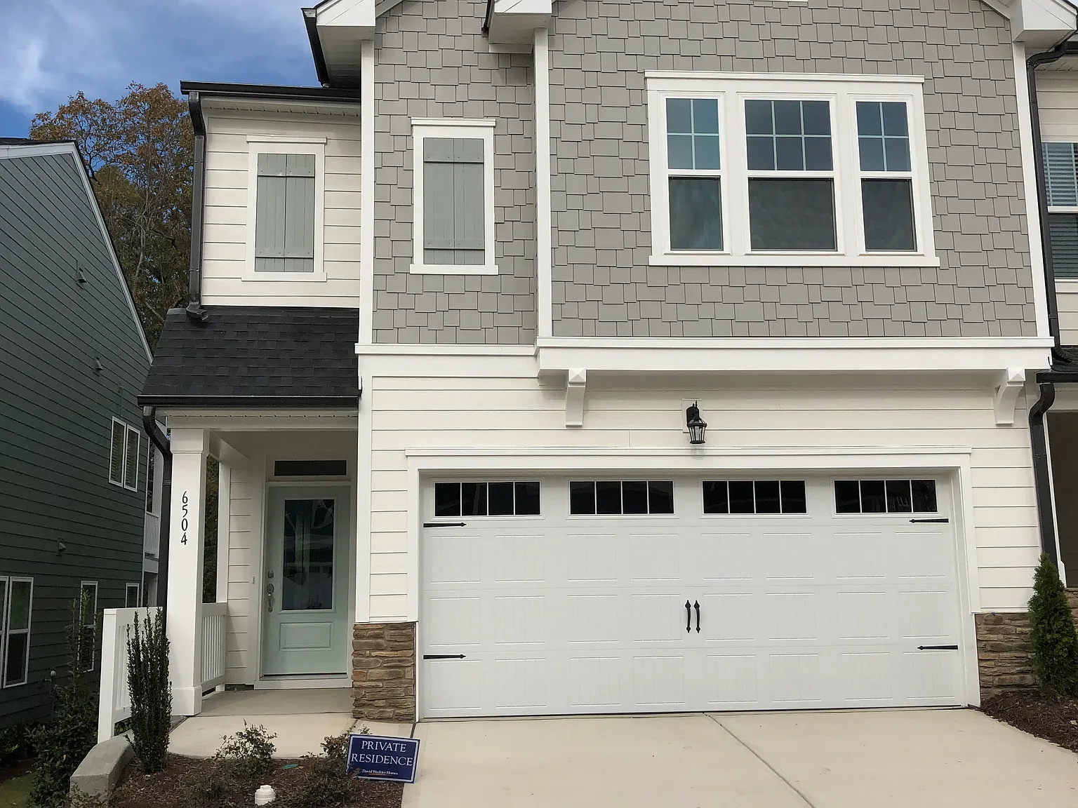 3 bed, 2.5 bath, 1964 sqft, $2,700 — Photo 1