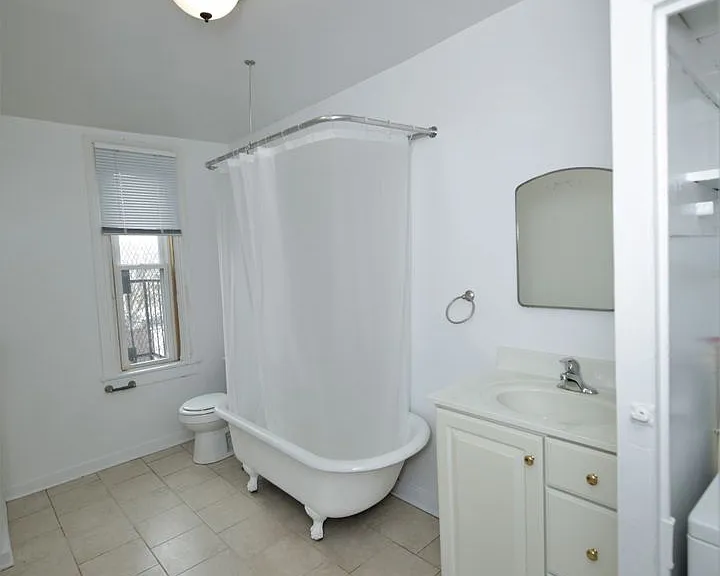 2125 Saint Paul St — Photo 21