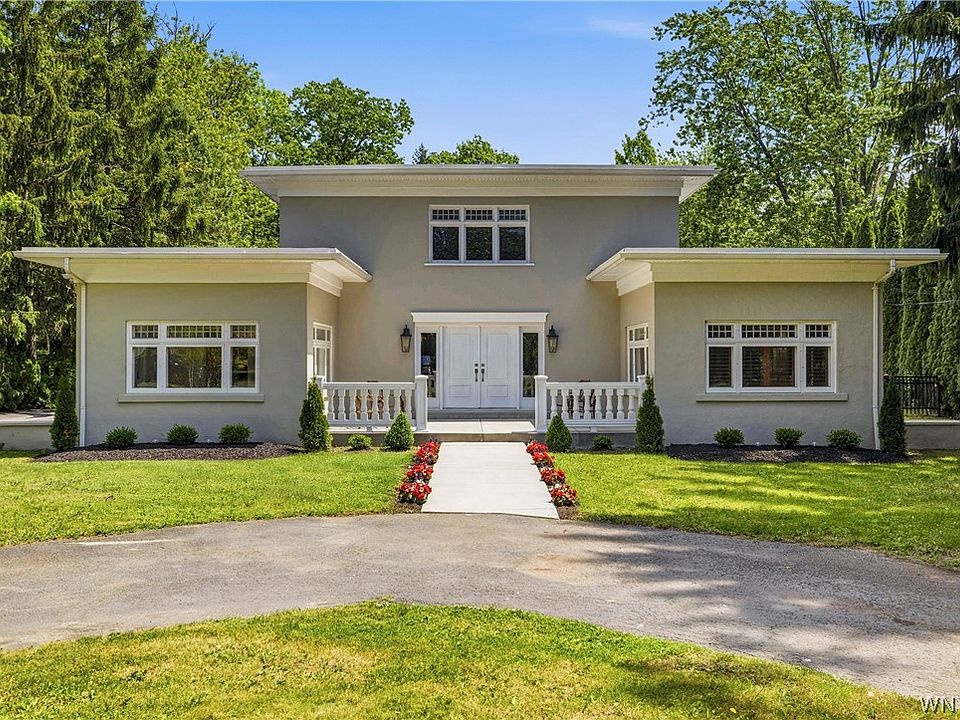 1st image of 5079 Woodland Dr