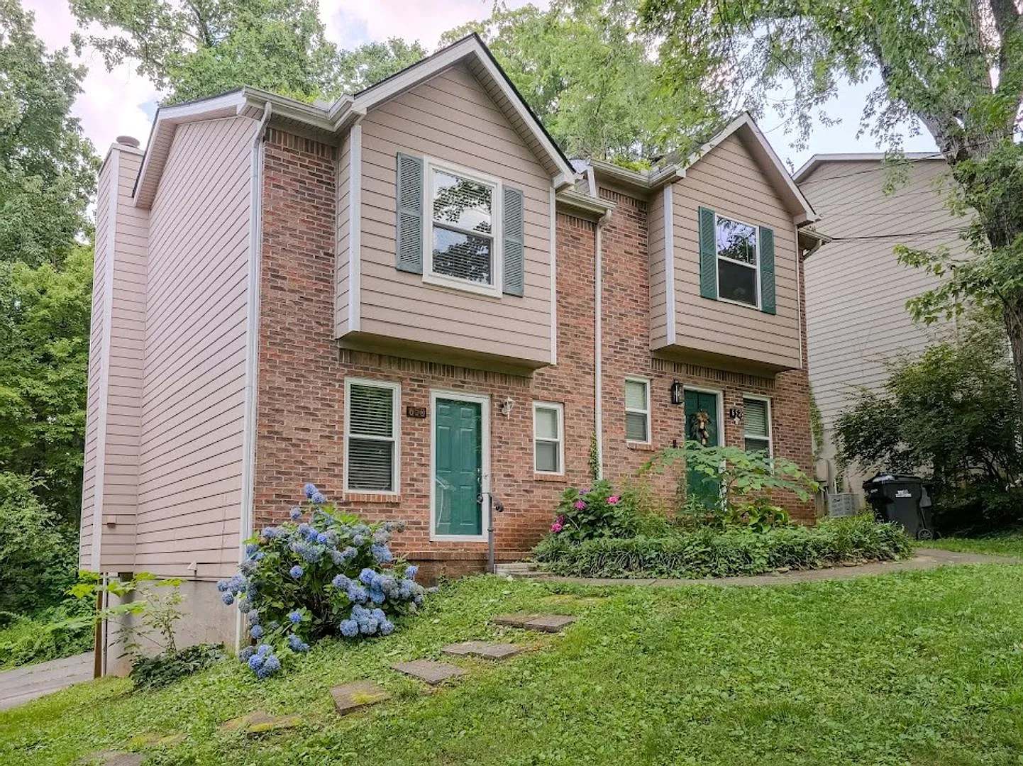 Knoxville 37923 - 2 bedroom 1. — Photo 2