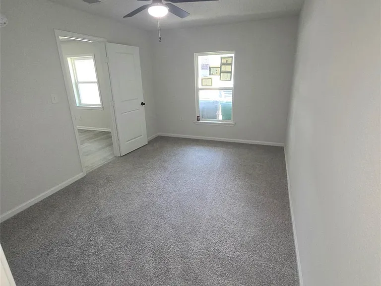 4931 Cosby St — Photo 6