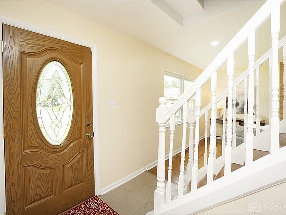4th image of 815 Exmoor Dr