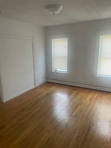 2 bed, 1.0 bath, 800 sqft, $2,200 — Photo 2