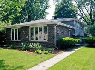 18540 Palmer Ave, Homewood, IL 60430