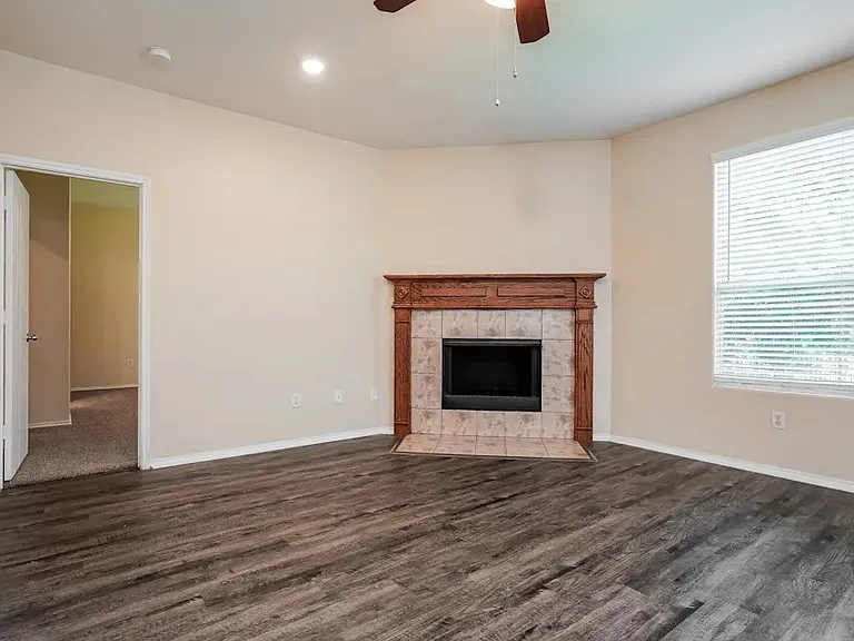 11709 Netleaf Ln — Photo 3