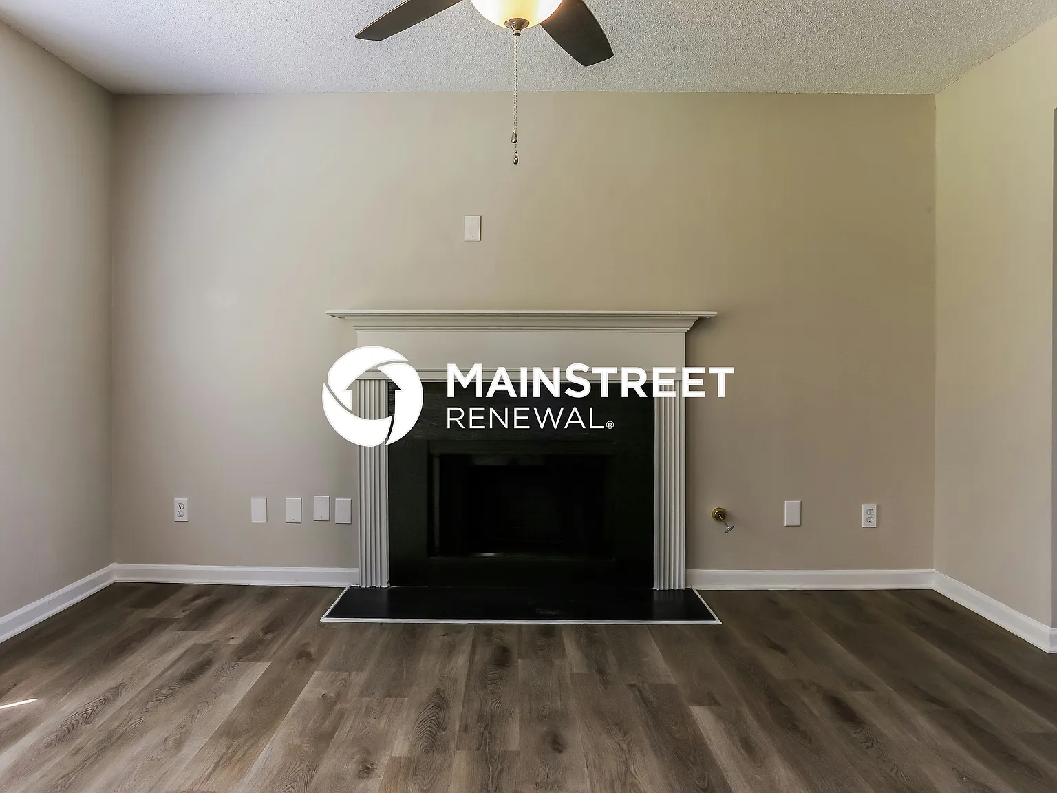 5553 Wind River Lane — Photo 2