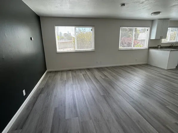 66 E 39th Ave #17, San Mateo, CA 94403