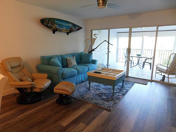 5th image of 300 Stevens Landing Dr Unit 104