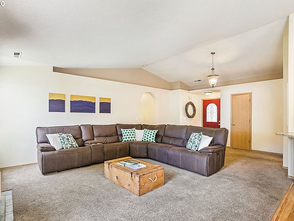 4th image of 13307 NE 88th Cir