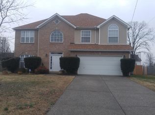 1716 Chris Dr, La Vergne, TN 37086