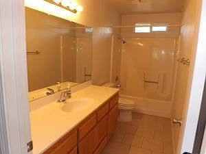 4th image of 2880 Lake Redding Dr