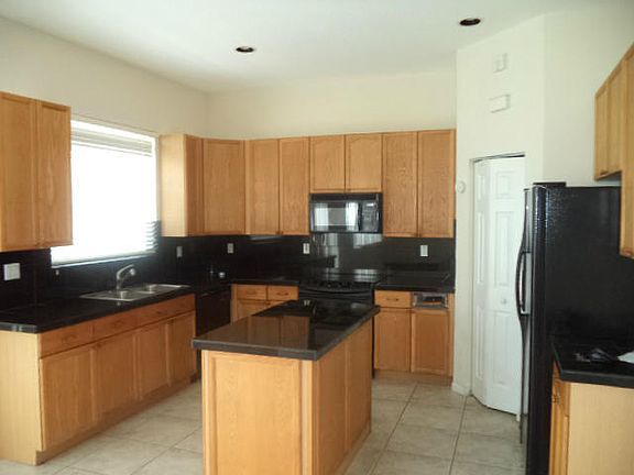 4th image of 5285 Sancerre Cir