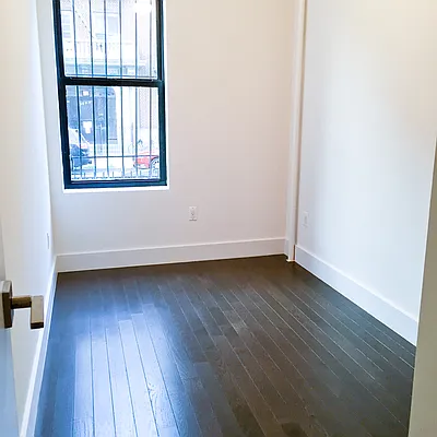 Rented by Nooklyn NYC LLC | media 40