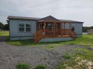 105 Lois Cir, Granbury, TX 76049