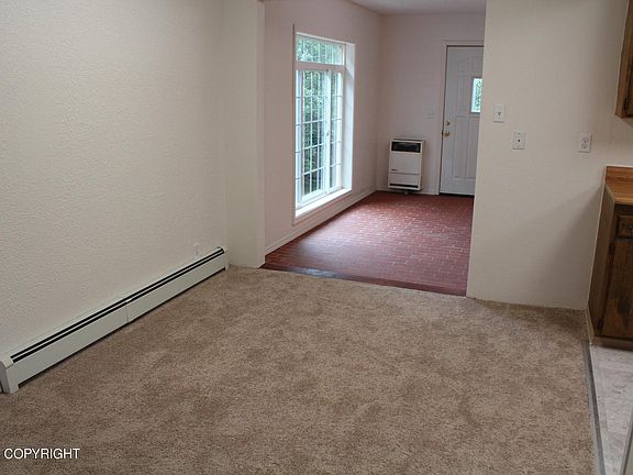 4th image of 19328 Wildwood Dr