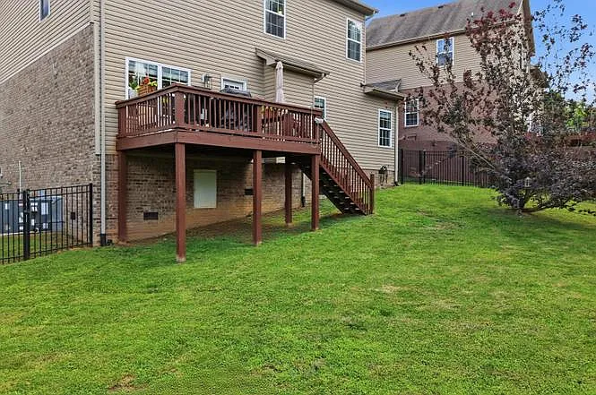 8012 Mandan Dr — Photo 34