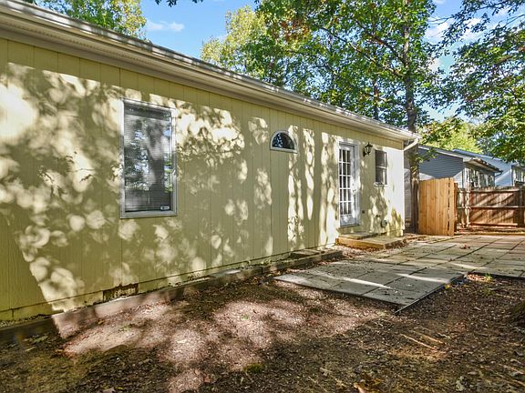4th image of 114 Deer Hill Ct
