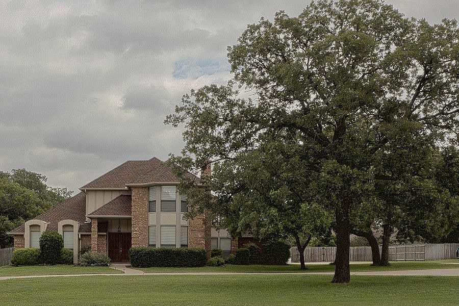 1st image of 6403 Emerald Dr