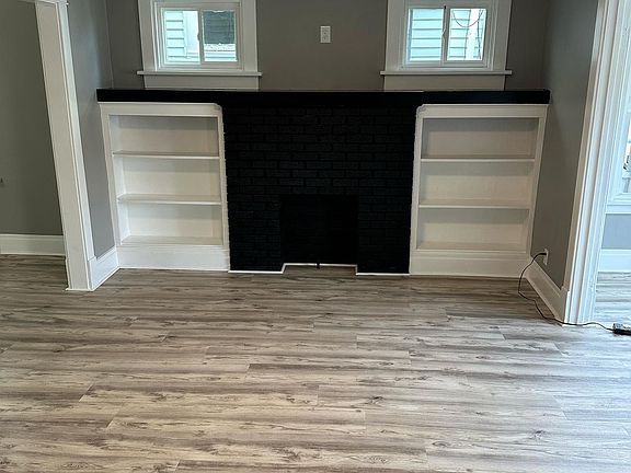 3rd image of 328 Crestwood Ave #1