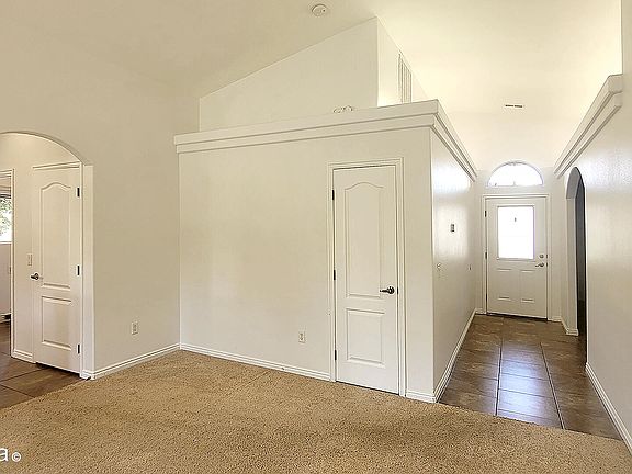 3rd image of 199 W 2025 South Cir #37