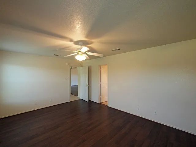 3812 Tiger Dr — Photo 9