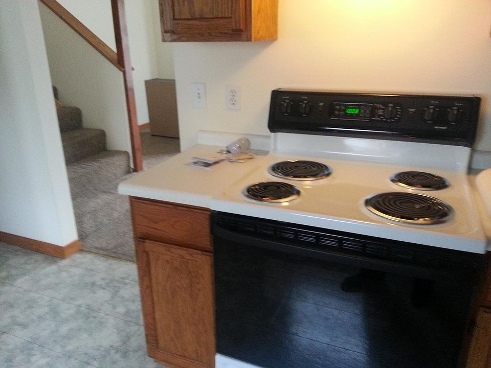 2nd image of 317 Chestnut St APT B