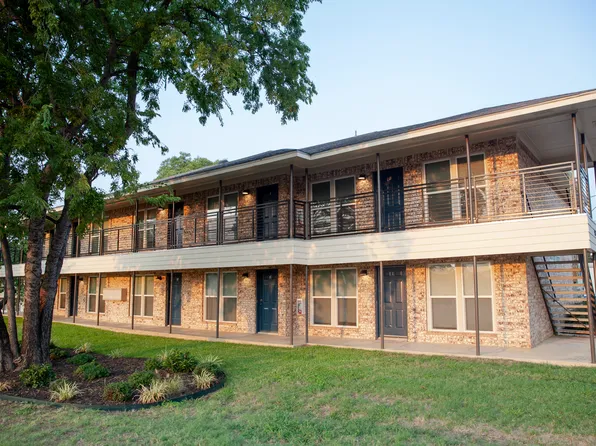 924 W Chestnut St, Denton, TX