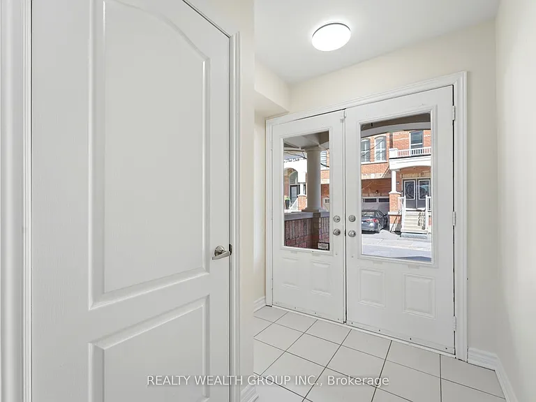 7 City Park Cir — Photo 33