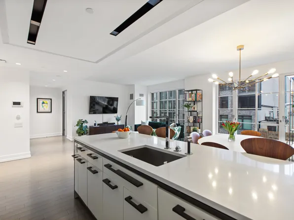 70 Charlton Street image 8 of 30