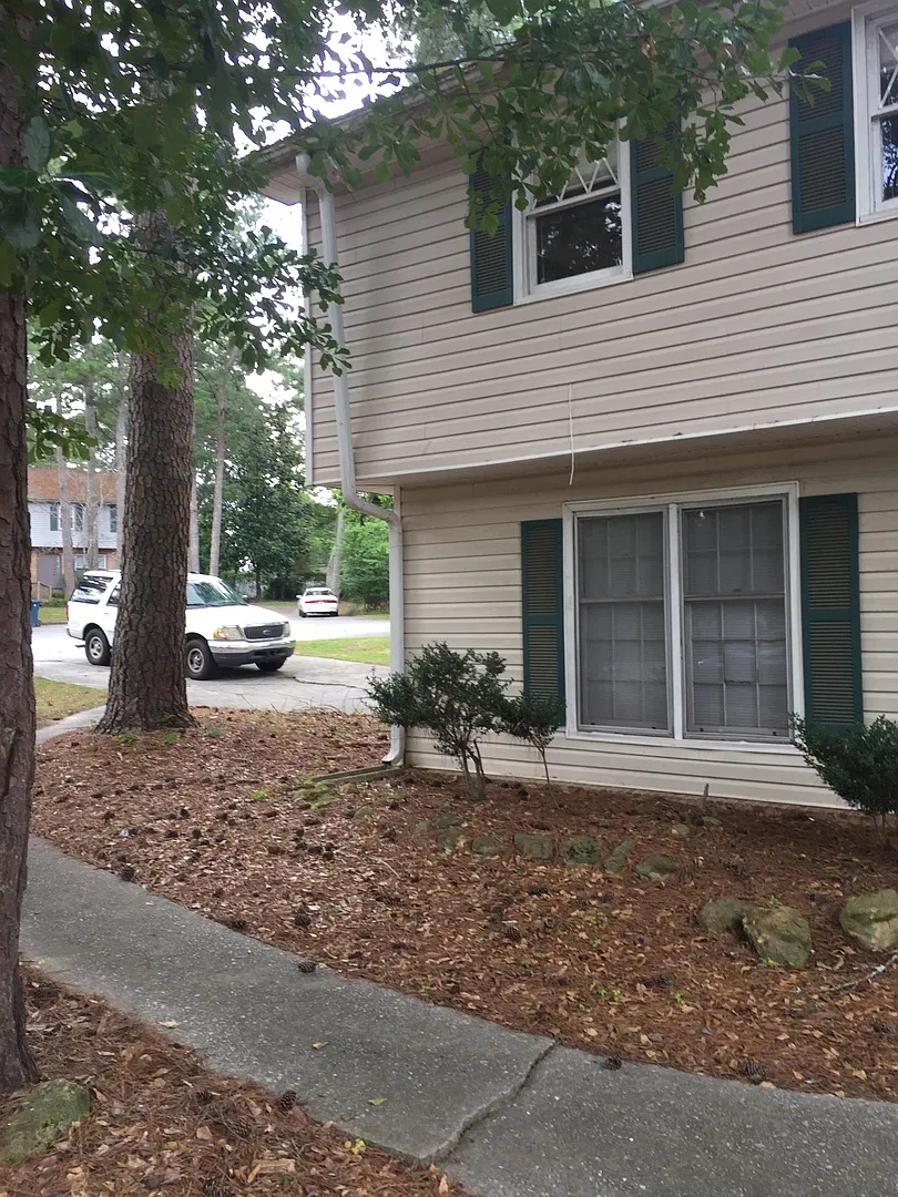 1160 Forest Villa Dr — Photo 3