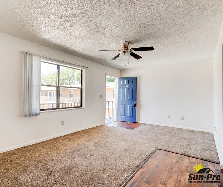 2 bed, 1.5 bath, $1,195 — Photo 4