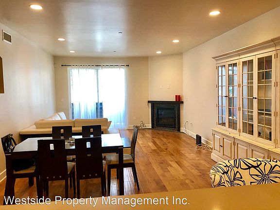 3rd image of 1235 Granville Ave APT 202