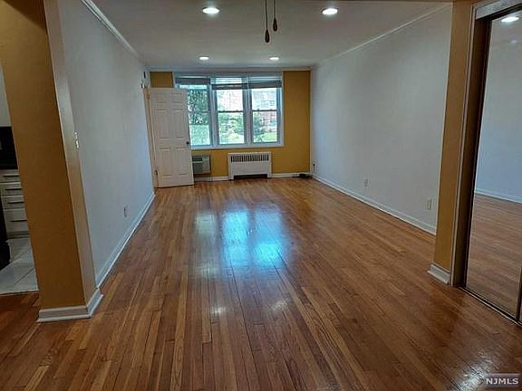 2nd image of 2160 Center Ave APT 2K